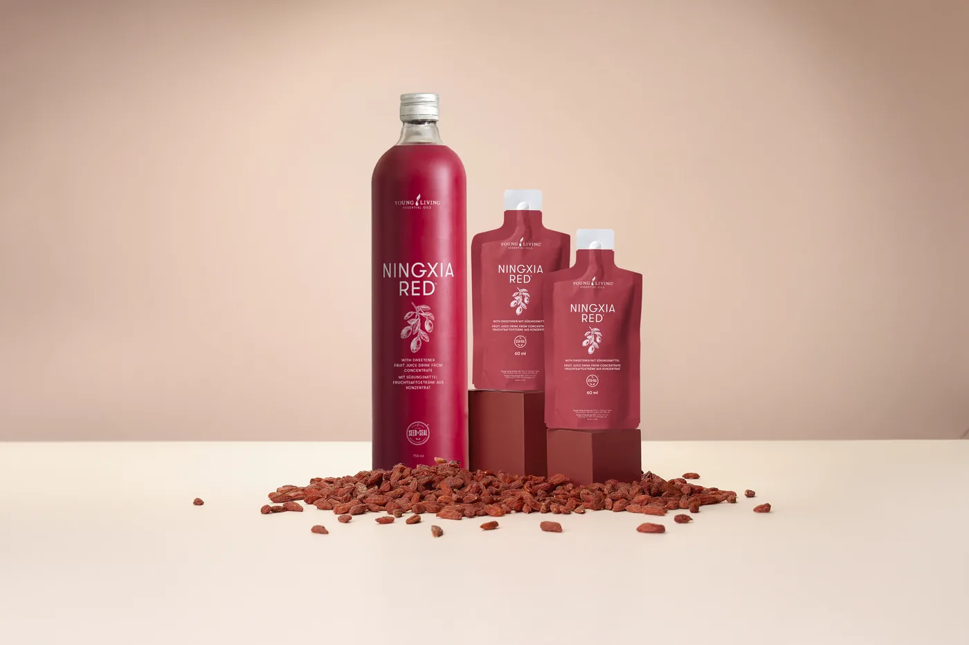 NingXia Red Flasche und Portionsbeutel von Young Living mit getrockneten Wolfsbeeren
